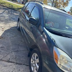 2004 Toyota Sienna