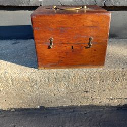Antique DR BB Smith Wooden Battery Box 