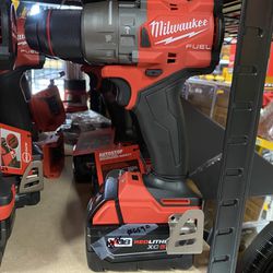 Milwaukee M18 Fuel Hammer Drill With A 5.0 Battery 