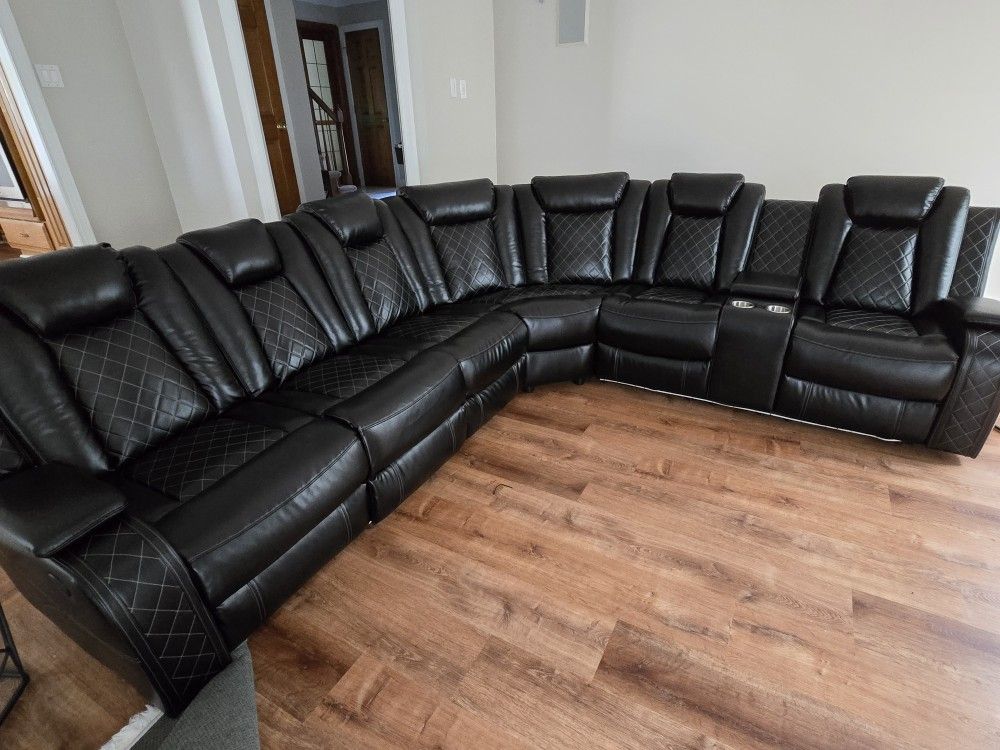 Power Reclining Sectional With LED lights