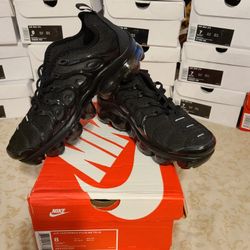 Vapormax Plus
