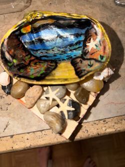 Trinket holder