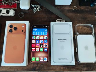 iPhone 17 Pro Max Unlocked with official Apple Clear Case