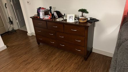 Free dresser