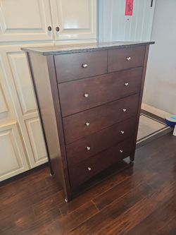 Wood dresser
