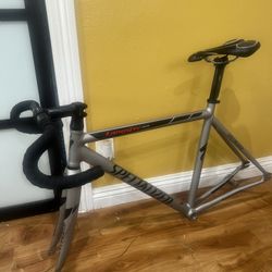 Specialized Langster Frame Set With Extras Size 51,52