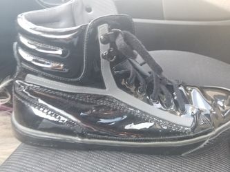 Yves saint Laurent mens 10.5 black patent leather very nice 695 new sell for 125