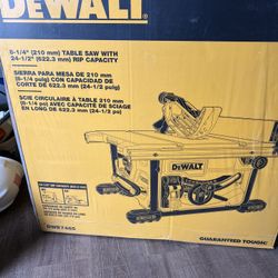 DEWALT Table Saw 