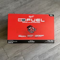 Milwaukee M18 FUEL 18V Lithium-Ion Brushless Cordless 7-1/4 in. Circular Saw (Tool-Only)