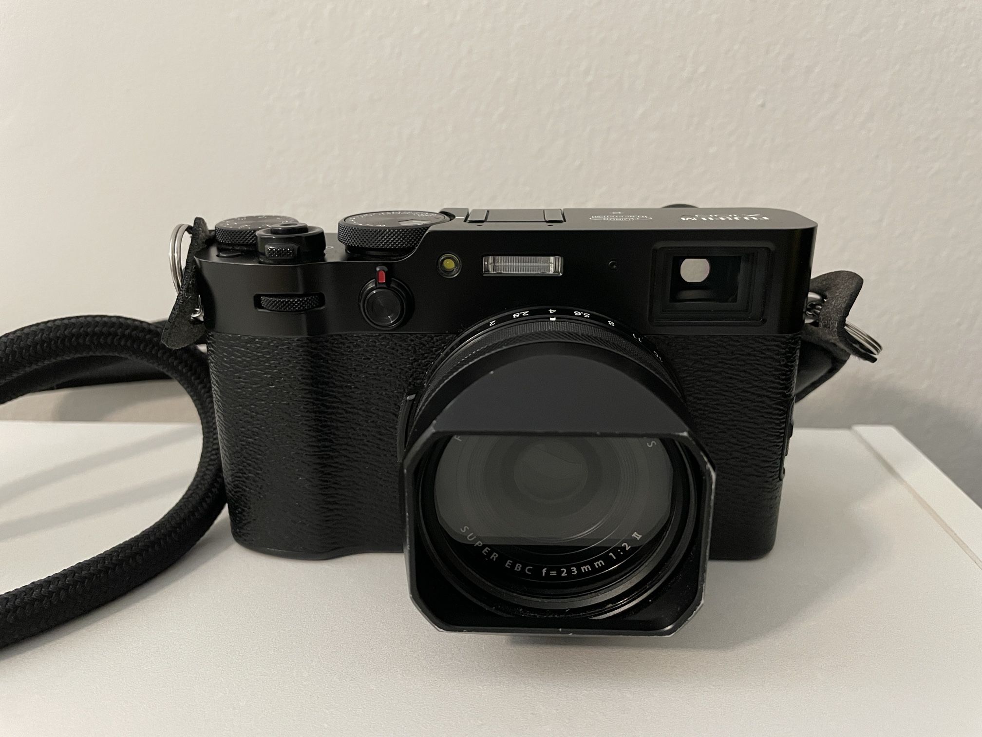 Fujifilm X100V