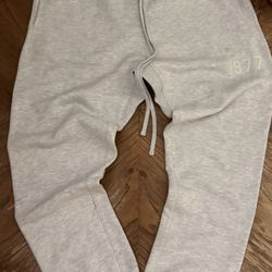 Essentials Sweats 1977