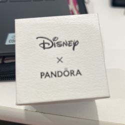 Disney Pamdora Earings With Box Never Used 