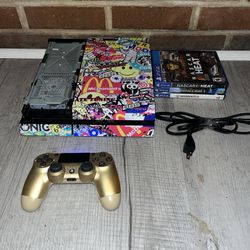 Ps4 With Controller And Games