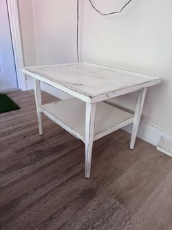 End table