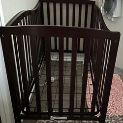 Baby Crib (no Mattress)