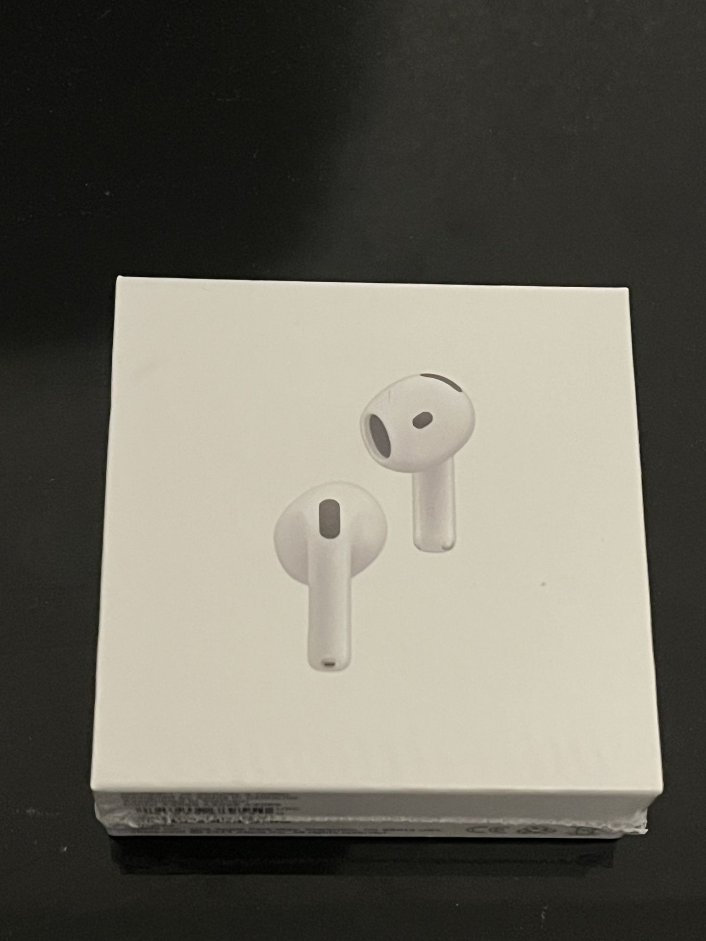 AirPods 4