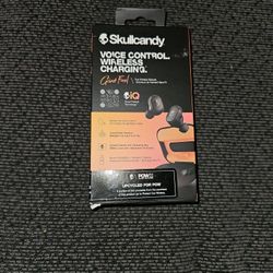 Skull candy Voice Control Wireless Charging Earbuds