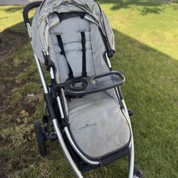 UPPAbaby Vista Stroller and Bassinet. 