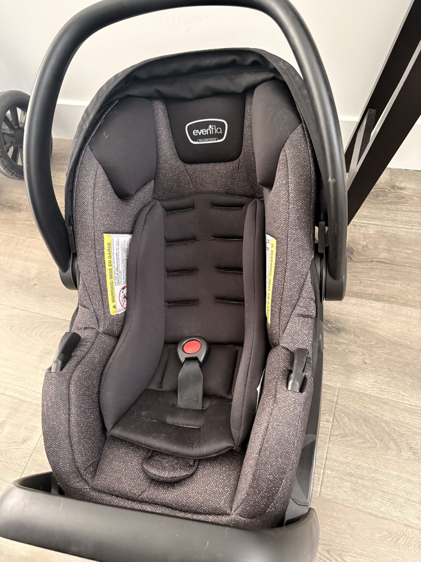 Evenflo Pivot Modular Stroller and Carseat