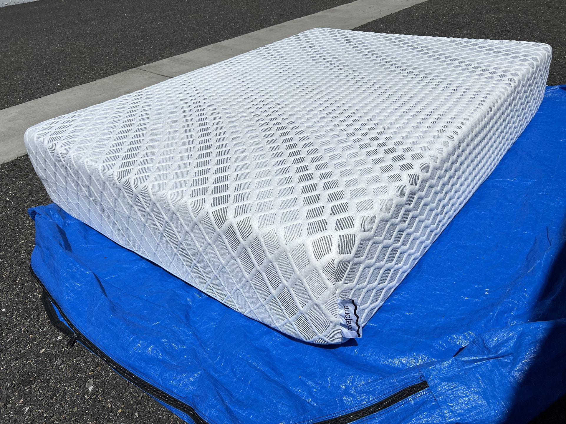 Full Size Mattress Double Mattress ! Firm Mattress ! Novaform Advanced Back Mattress ! Free Delivery