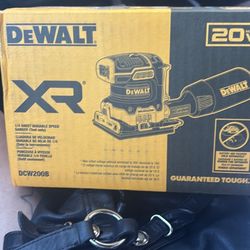 DEWALT 20V MAX XR Brushless 1/4 Sheet Variable Speed Sander (DCW200B)