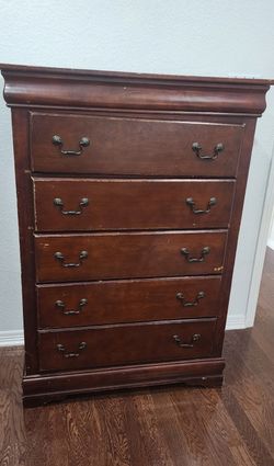 Dresser