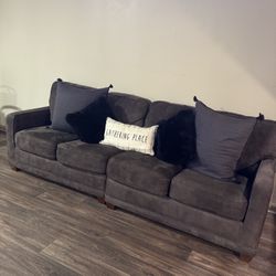 MOVING OUT SALE🚨‼️Ready Today ‼️• Lazy Boy Brown 4-Seat Sofa – Big, Cozy, Great