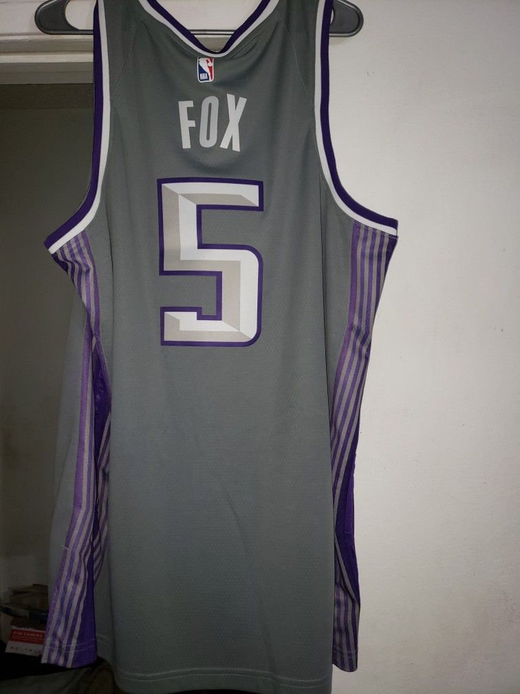 Nba Sacramento Fox Jersey Size XL