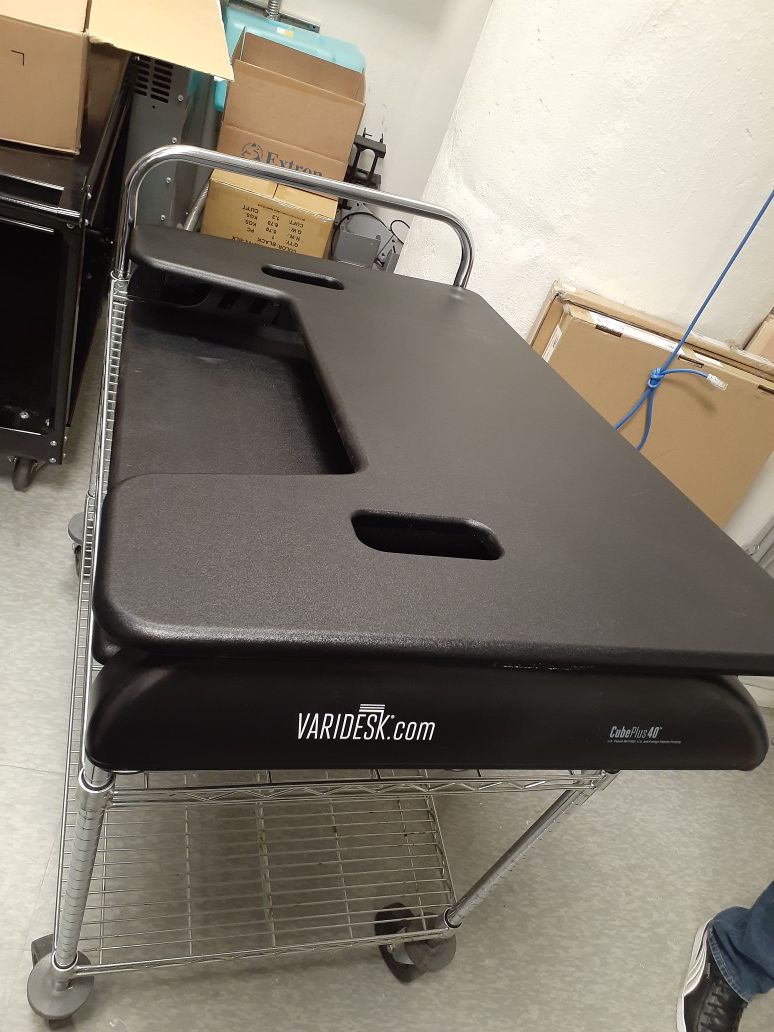 VARIDESK 49884 Height Adjustable Standing Desk & Slip Proof Mat- Black