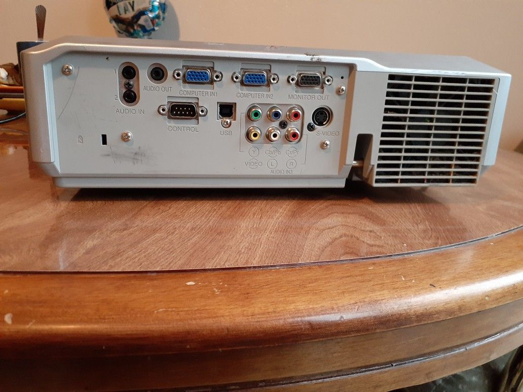 Video Projector Hitachi