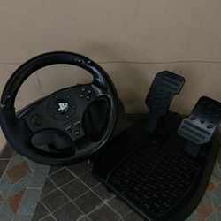Selling PS4 Wheel In Pedal 