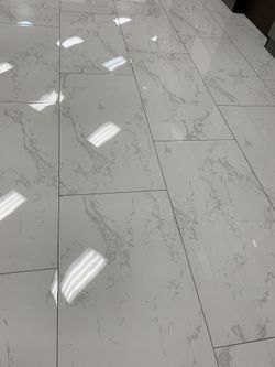 Porcelana Tile