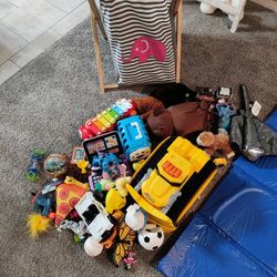 Miscellaneous Kids Toys And Hamper With Playmats