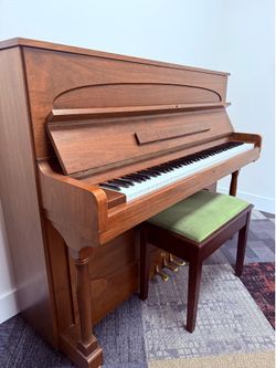 Samick upright piano in great condition