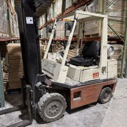 Forklift (Nissan)