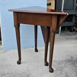 Vintage/ Antique Entry Way Expanding Table 
