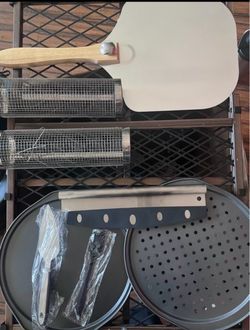 pizza maker set w veggie barbeque basket