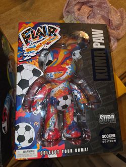 Kuma striker bear