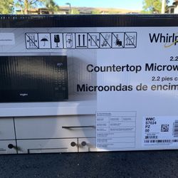 Whirlpool Countertop Microwave Brand New Sealed 2.2 Cu