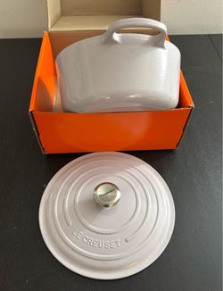 Le Creuset Dutch Oven 7.25 Qt - Shallot (Discontinued Color!) - Brand New