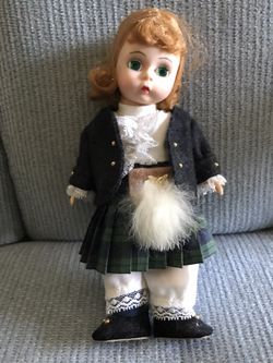 Cute little vintage dolls, 6”