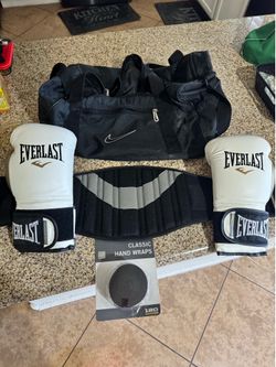 Boxing gloves