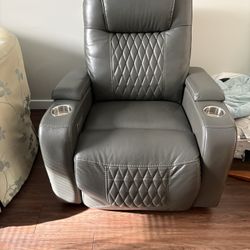 Leather Reclining /Automatic Chair 