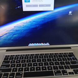 17 inch Macbook Pro I7