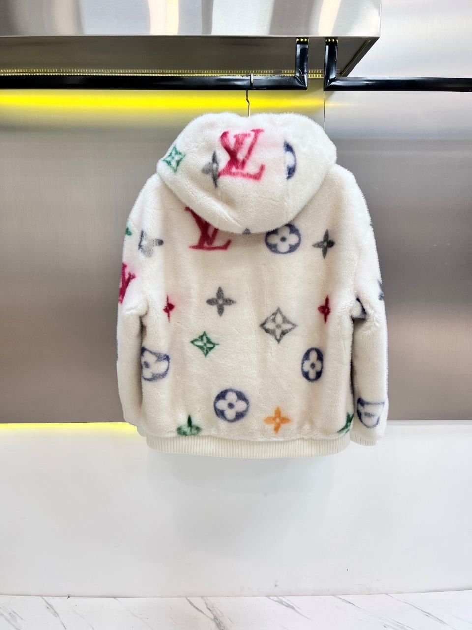 Luxury Winter Fleece Hoodie – Designer Style, Super Soft, Unisex