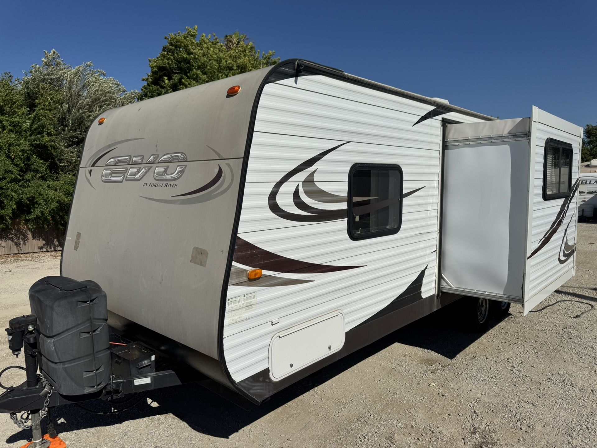 2014 Forest River EVO 24ft slide out bunk beds!
