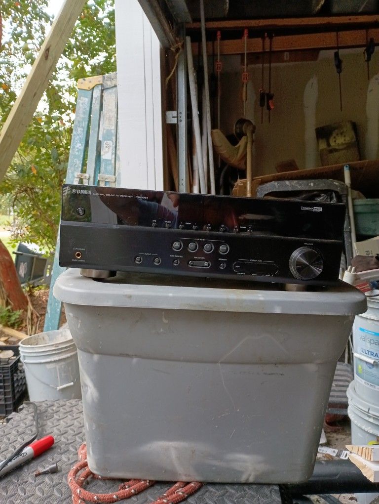 Yamaha Receiver 