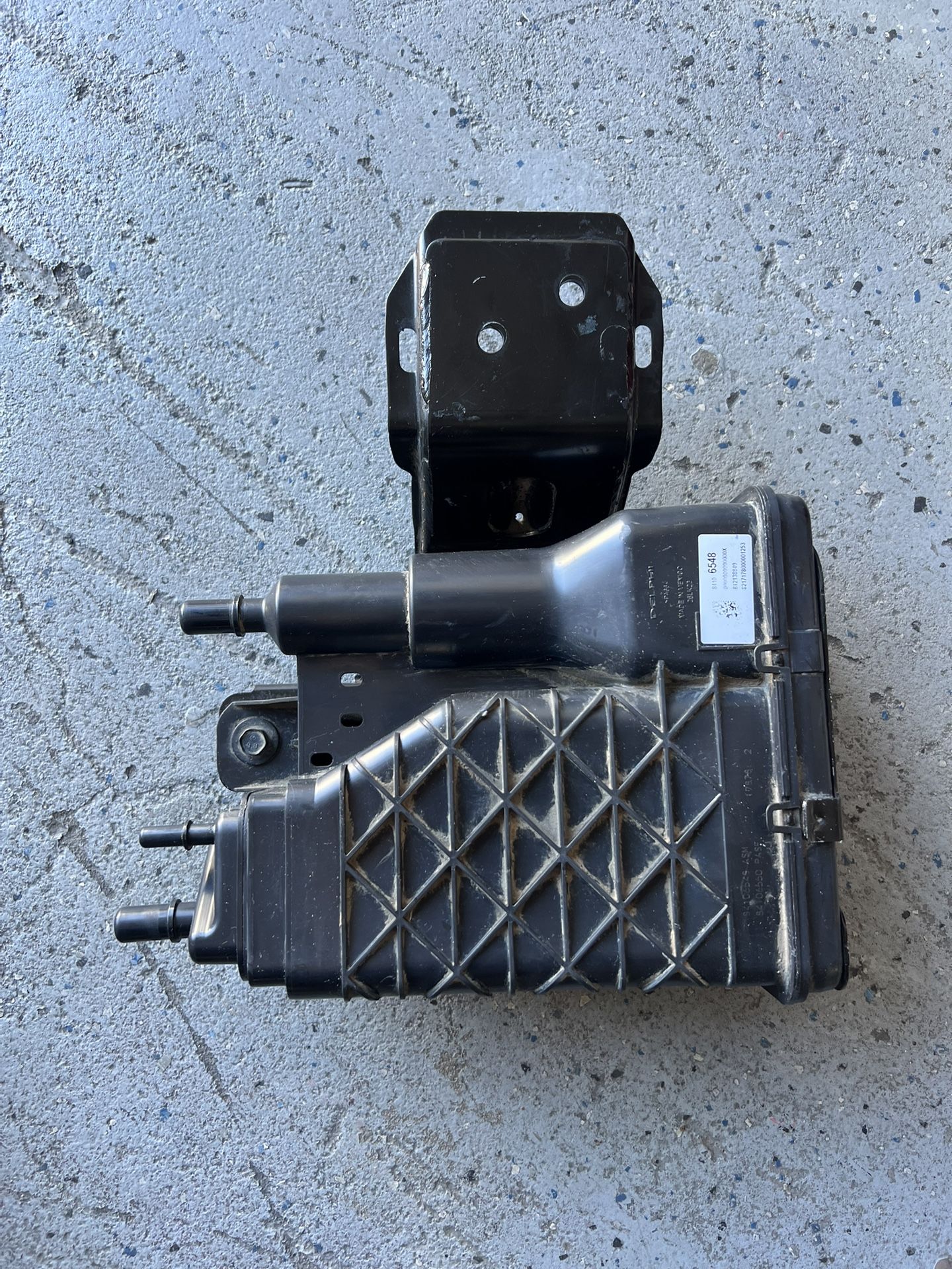 2015-2020 CHEVY TAHOE OEM FUEL EVAPORATOR CHARCOAL CANISTER (contact info removed)8