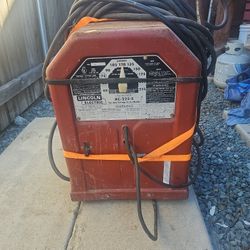 Lincoln Electric  Welding Machine
