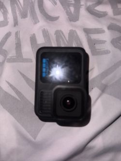 GoPro HERO13 Black w/ 128GB SanDisk SD Card